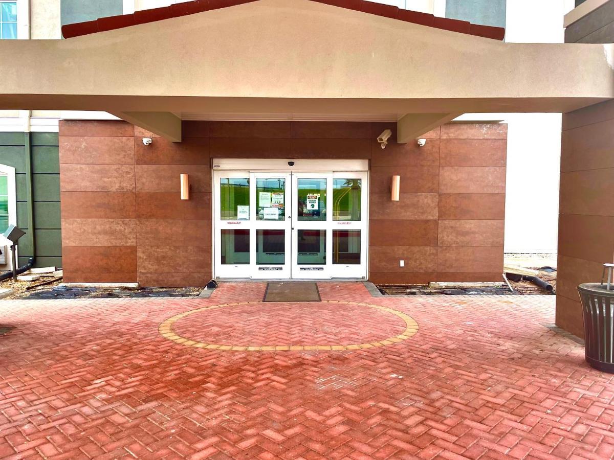 La Quinta Inn Suites By Wyndham Raymondville Harlingen Zewnętrze zdjęcie