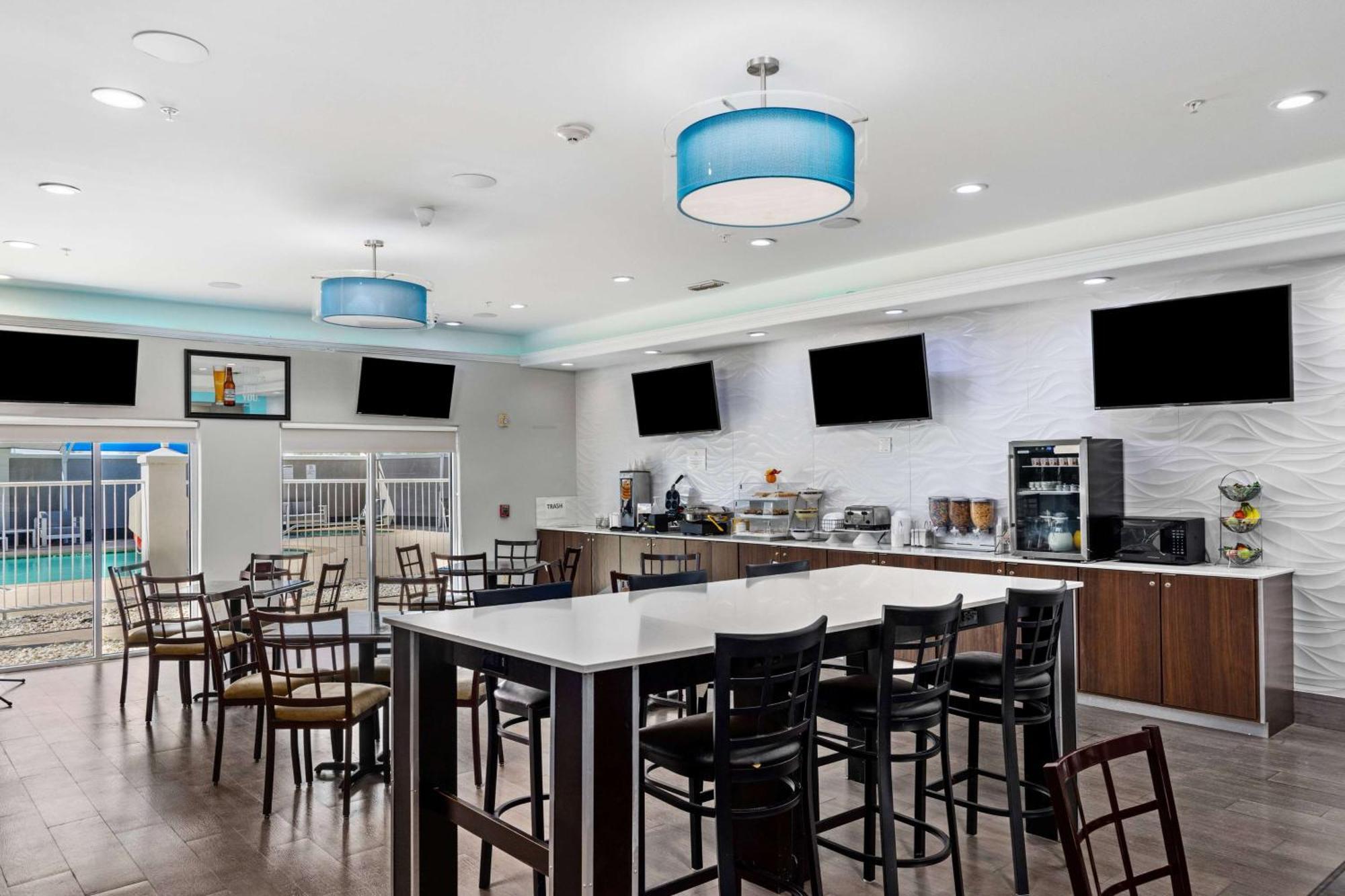 La Quinta Inn Suites By Wyndham Raymondville Harlingen Zewnętrze zdjęcie